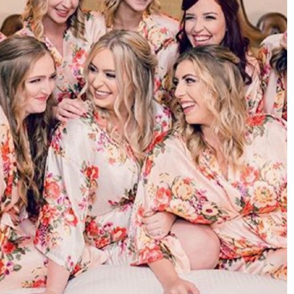 Floral Silk Robe - Picture 2 of 3